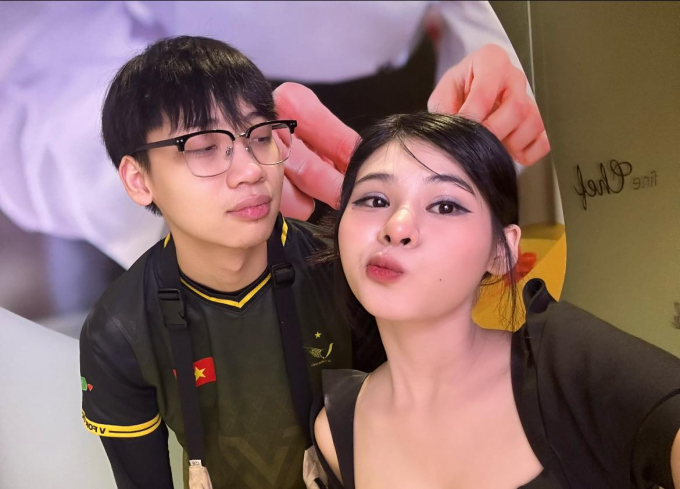 Couple Kim Ngân - BirdLB được cộng đồng Liên Quân yêu thích và nhiệt tình đẩy thuyền