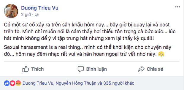 Dương Triệu Vũ từng đăng đàn bức xúc vì bị một khán giả có hành động nhạy cảm khi anh biểu diễn trên sân khấu 