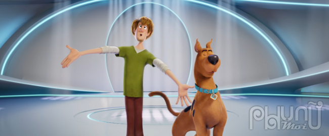 Hai nhân vật Shaggy và Scooby sẽ do chính hai diễn viên Will Forte và Frank Welker - những người đã tham gia lồng tiếng cho loạt phim từ năm 2002 – phụ trách. 