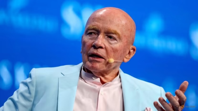 Không thể rút tiền ra khỏi Trung Quốc, Tỷ phú Mark Mobius khuyên các nhà đầu tư nên 'cẩn thận'   - Ảnh 1.