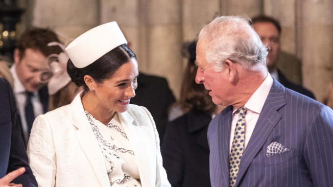 Meghan vẫn thường xuyên gửi ảnh con cho Vua Charles 