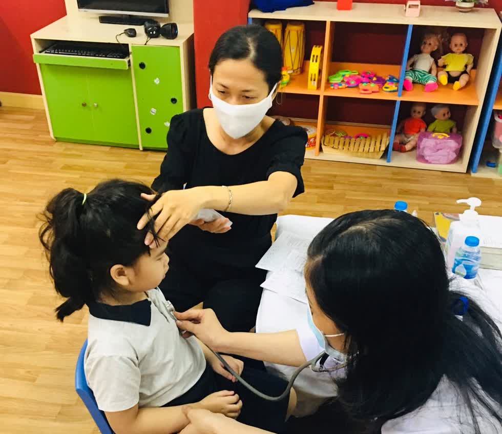 Nhiều học sinh Trường Mầm non Kids Club (quận 9, TP.HCM) bị ngộ độc nhưng nhà trường giấu vụ việc đến 10 ngày. Ảnh minh họa: FB trường 