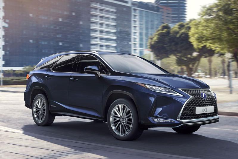 Lexus RX.