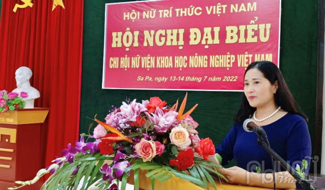 Thạc sỹ Hoàng thị Hiền phát biểu khai mạc Hội nghị