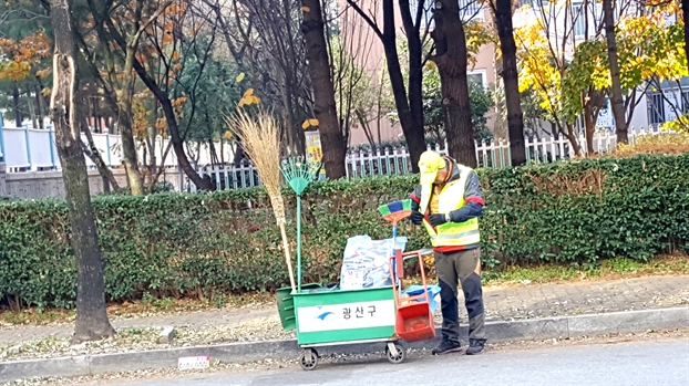 Người Việt thường sang Hàn Quốc làm “chui” với những công việc không cần trình độ, ngôn ngữ thế này.