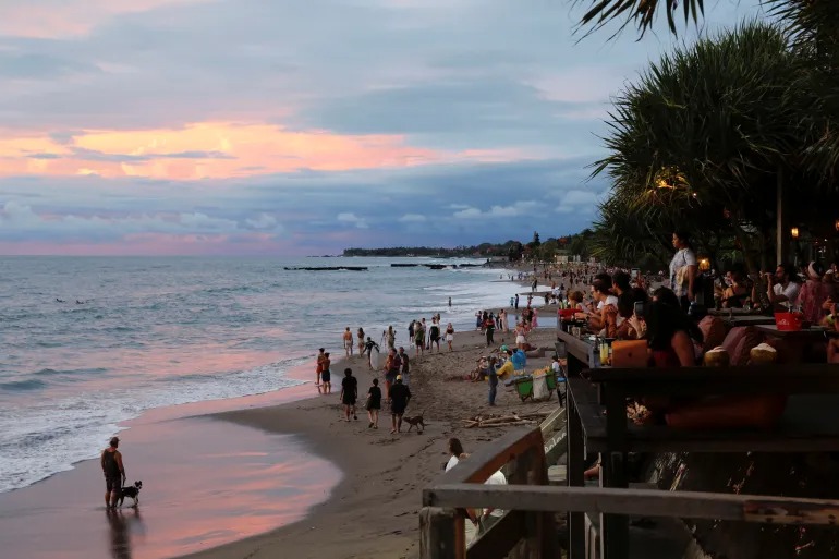 Trốn chiến tranh, người Nga đến Bali và 'giành' việc làm của người dân địa phương? - Ảnh 1.