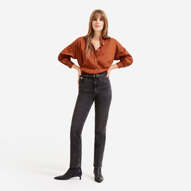   Mẫu the super-straight jean bán trên Everlaneeverlane.com với giá 78 USD.  