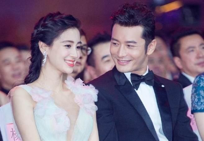 Tại sao netizen ủng hộ phong sát Angelababy vì đi xem Lisa diễn thoát y?