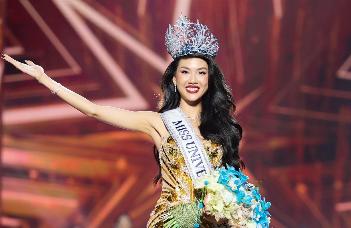 Chỉ sau 1 đêm đăng quang Miss Universe Vietnam, Bùi Quỳnh Hoa bị lập hàng chục nhóm anti vì nghi vấn mua giải