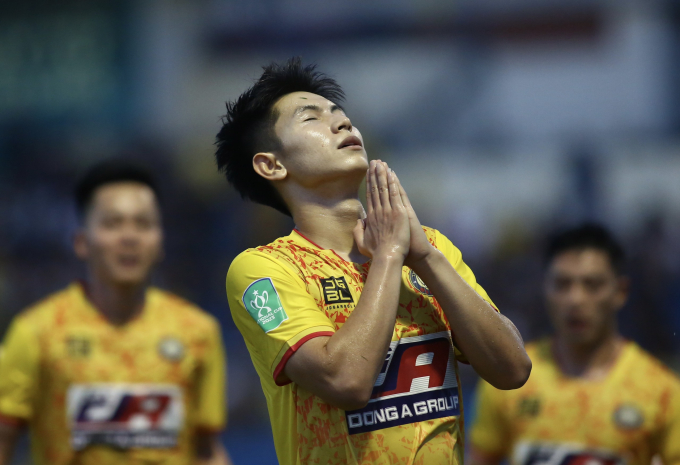 Cục diện V.League sẽ thay đổi rất nhiều khi trở lại với thể thức 26 vòng đấu. (Ảnh: TS)