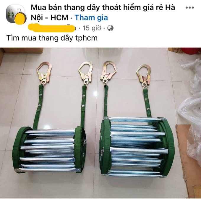 Người dân đổ xô đi mua thang dây thoát hiểm sau sự việc cháy chung cư mini vừa rồi.