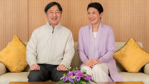 Lễ diễu hành đầu tiên sau khi lên ngôi của Nhật hoàng Naruhito cùng Hoàng hậu Masako 