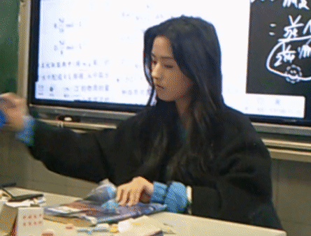 Có cô giáo thế này, bạn còn sợ môn Hóa không?