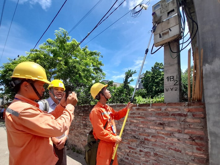 Bộ Công Thương đề xuất điều chỉnh giá bán điện theo cơ chế mới - Ảnh 1.