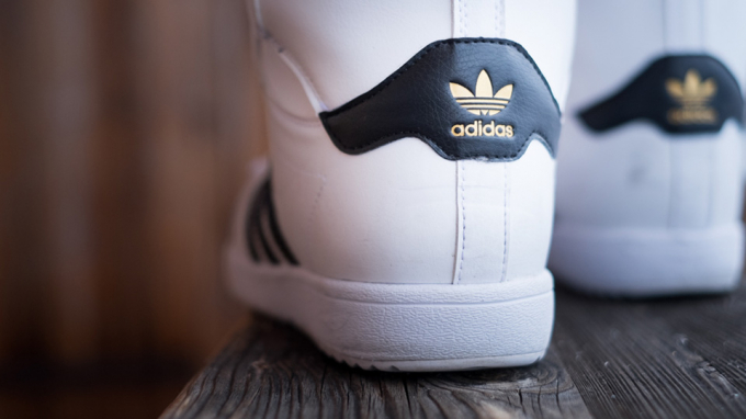 Giải mã các loại logo thường thấy trên giày Adidas