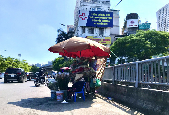 Vì sao miền Bắc vẫn nắng nóng dù đã vào thu?