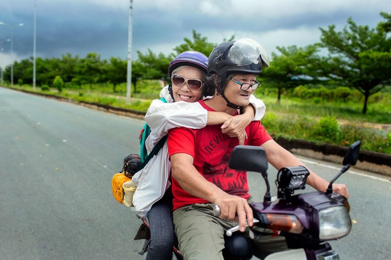 Vợ chồng ông Long và bà Thủy. 