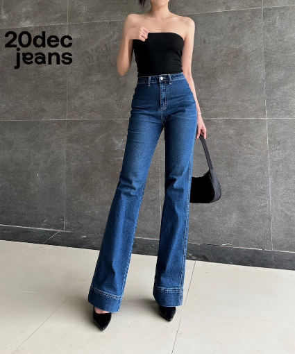 Hoa - Á hậu Việt xuống phố với loạt outfit xinh ngất, 