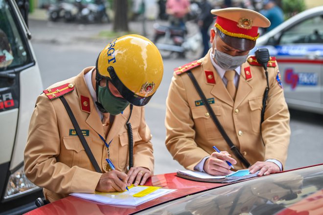 Người dân đi lại bằng xe mượn có bị xử phạt không?