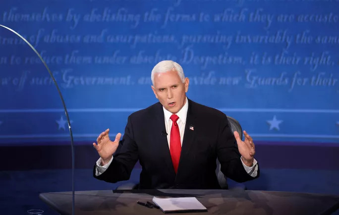 Phó Tổng thống Mỹ Mike Pence trong cuộc tranh luận. Ảnh: Reuters