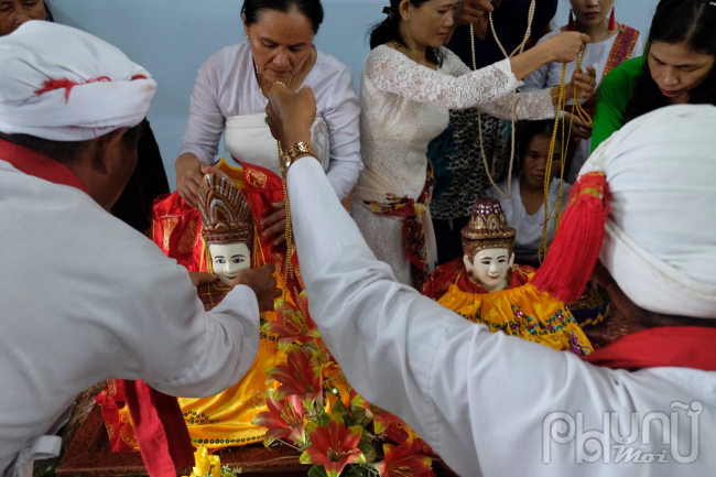 Rực rỡ sắc màu lễ hội Katê 2019 của đồng bào Chăm Ninh Thuận