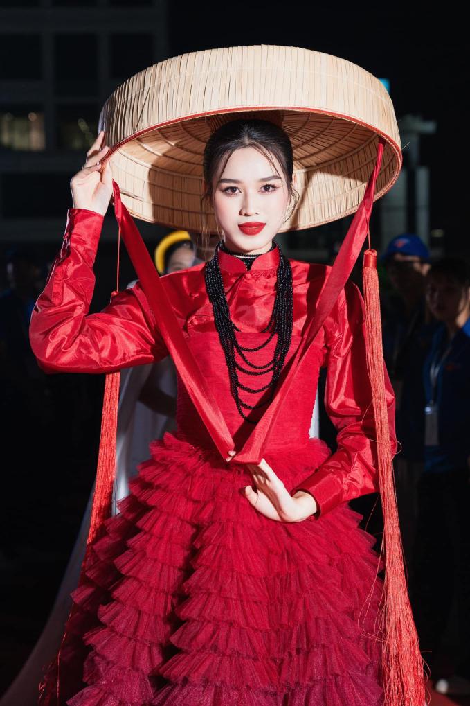 Mãn nhãn với Fashion show 