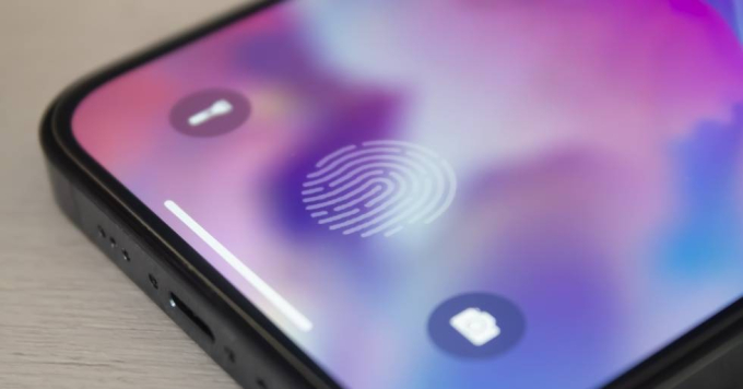 Apple vẫn đang nghiên cứu Touch ID nhúng dưới màn hinh.