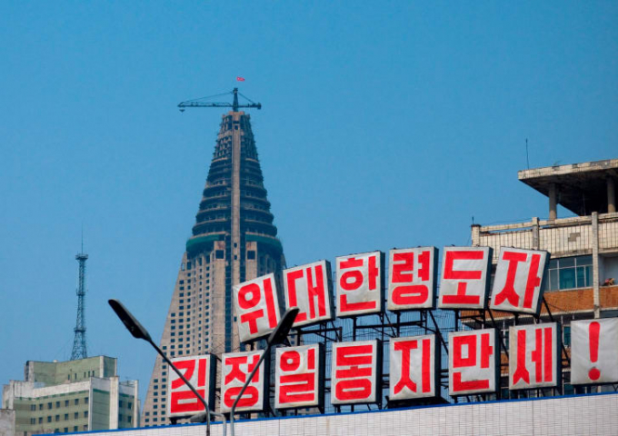 Khách sạn Ryugyong năm 2008/ Ảnh: Eric Lafforgue/Art in All of Us/Corbis/Getty Images