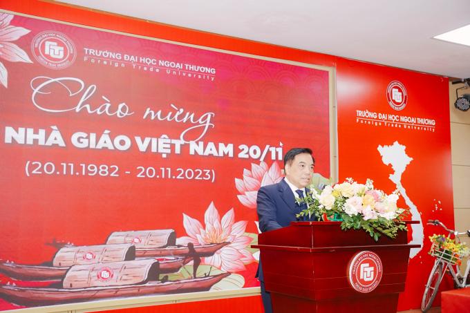 PGS.TS Bùi Anh Tuấn phát biểu tại buổi lễ