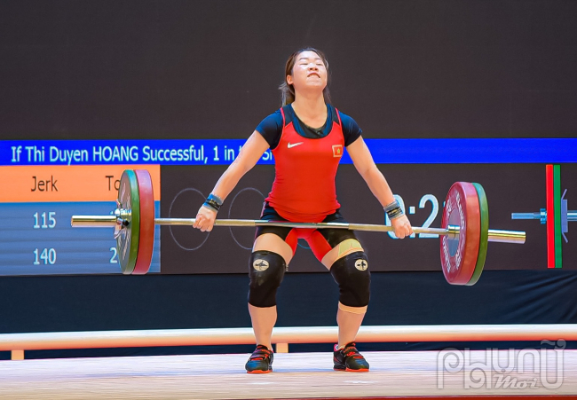 90kg đã là mức cử giật tốt nhất trong 6 VĐV tham dự thi đấu hạng cân này.