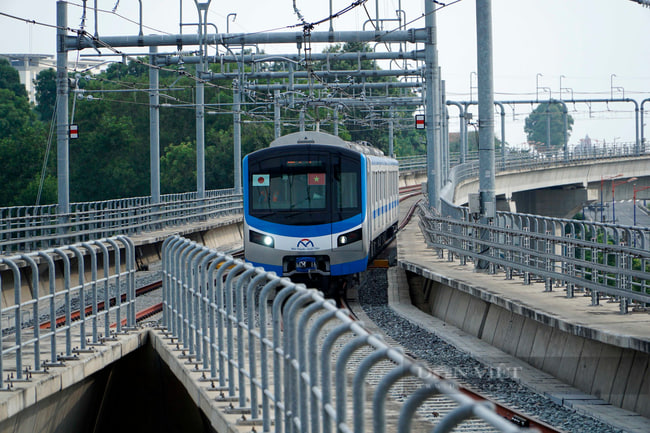 Đề xuất vé metro TP.HCM: Cao nhất 24.000 đồng/lượt - Ảnh 1.