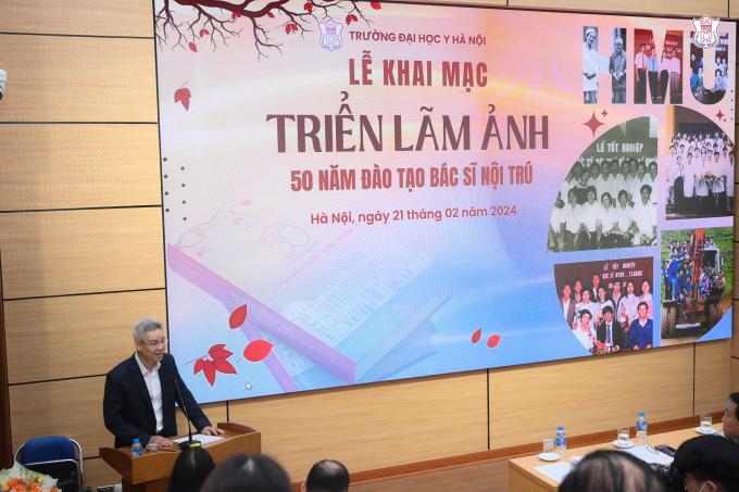 Triển lãm ảnh 50 năm đào tạo Bác sĩ Nội trú Trường Đại học Y Hà Nội