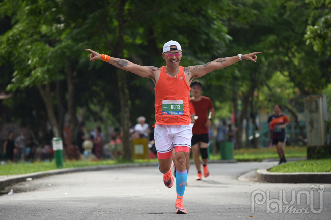 Hân hoan hoàn thành vòng đầu tiên