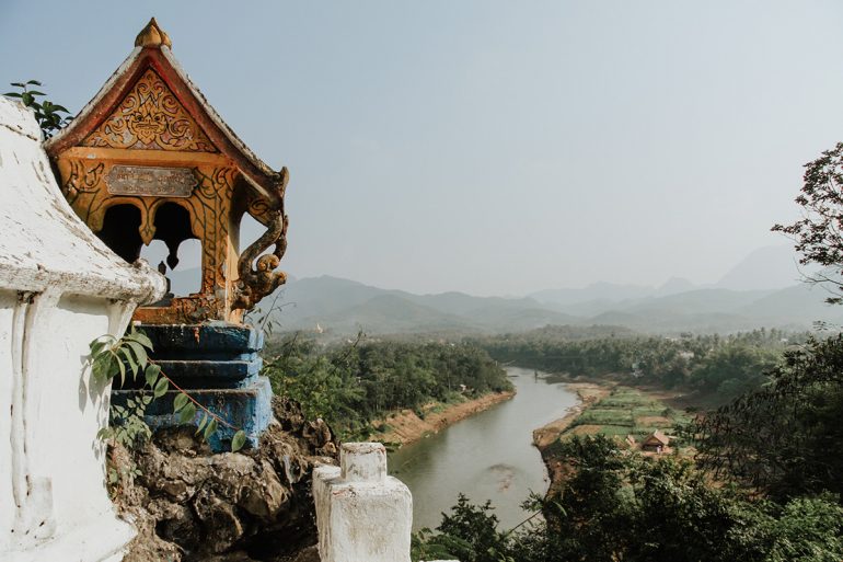 Dung dị vẻ đẹp Luang Prabang, Lào - Ảnh 1.