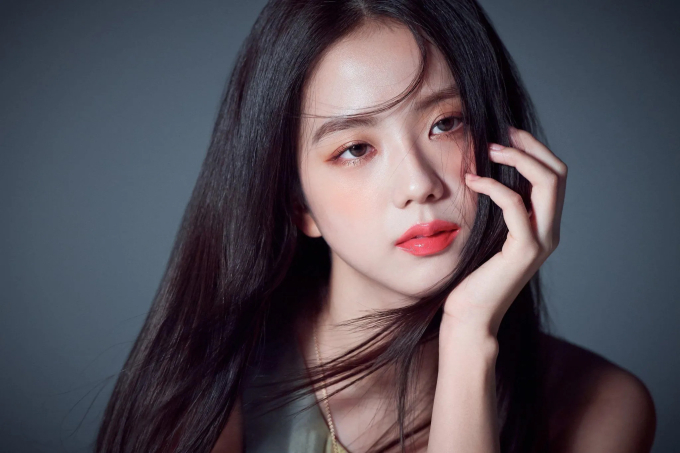Jisoo chia sẻ muốn tham dự lễ trao giải và cùng BLACKPINK phát hành các bài hát hay
