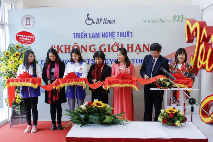 Khai mạc triển lãm nghệ thuật không giới hạn