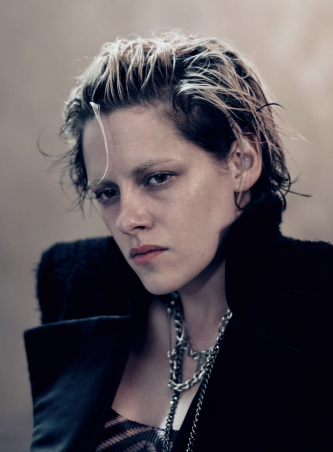 Kristen Stewart trong bộ lịch Pirelli 2020 (Ảnh: Paolo Roversi/Pirelli)