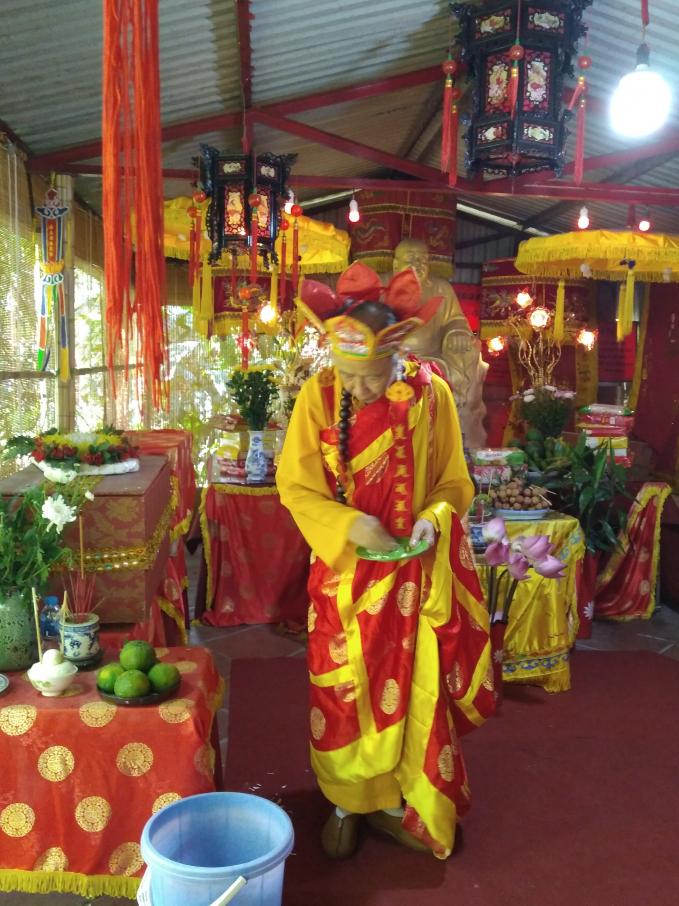 Lễ cầu siêu cho các con vật, với quan niệm, con vật cũng cần siêu thoát