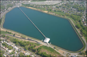 Hillview Reservoir, nơi chứa nước của New York