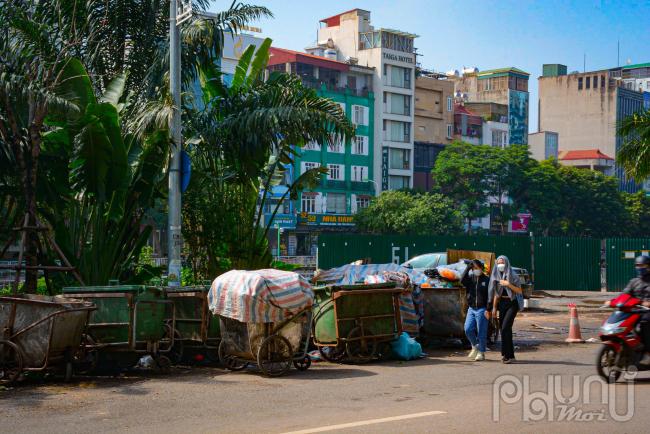 Đơn vị xử lý rác Nam Sơn tạm thời phân luồng rác tại 12 quận, 5 huyện về Nhà máy Điện rác Sóc Sơn và Khu Xử lý chất thải rắn Xuân Sơn. Thời gian thực hiện phân luồng bắt đầu từ ngày 2/11 cho đến khi có thông báo mới.