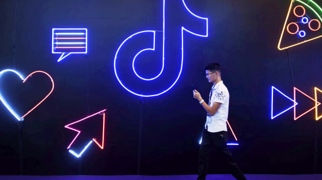 Microsoft vẫn quyết đàm phán để mua TikTok