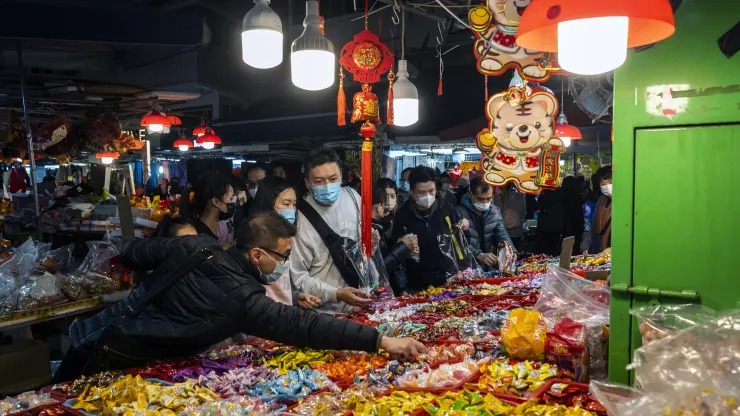 Thị trường chứng khoán Hồng Kông khởi đầu một năm tốt nhất kể từ năm 2018 - Ảnh 2.