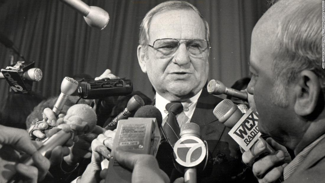 Bạn biết gì về Lee Iacocca, một huyền thoại trong ngành công nghiệp ô tô Mỹ