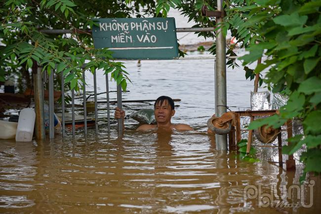 Nhưng việc nước dâng cao không có gì xa lạ đối với người dân nơi đây.