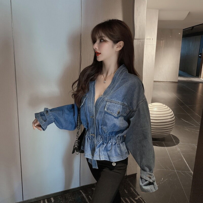 9 công thức diện denim và jeans giúp nàng công sở trông trẻ trung hơn