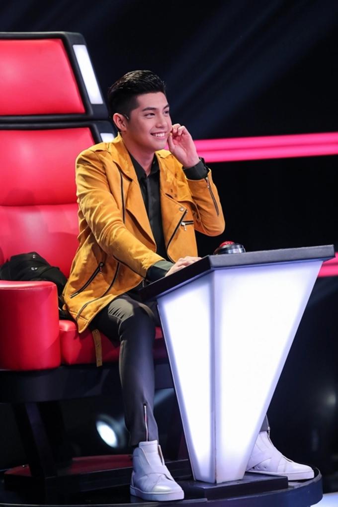 Noo Phước Thịnh ngồi ghế HLV ở The Voice Kids và The Voice