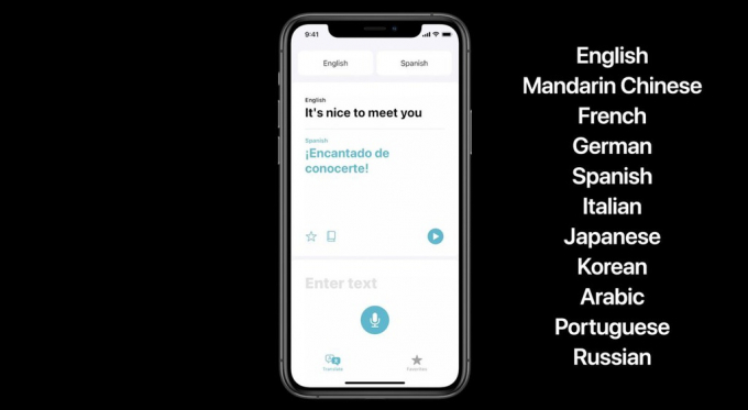   Siri trên iOS 14 có khả năng dịch thuật tương tự Google Translate. Người dùng sử dụng 2 ngôn ngữ khác nhau vẫn có thể trò chuyện cả bằng âm thanh lẫn chữ viết. Trước mắt, sẽ có 11 ngôn ngữ được hỗ trợ bao gồm: Tiếng Anh, tiếng Trung, tiếng Pháp, tiếng Đức, tiếng Tây Ban Nha, tiếng Ý, tiếng Nhật, tiếng Hàn, tiếng Ả Rập, tiếng Bồ Đào Nha và tiếng Nga.  