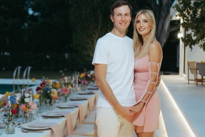 Ivanka bên cạnh chồng Jared Kushner tại bữa tiệc sinh nhật