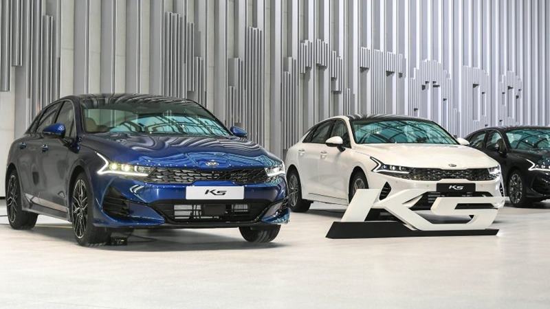  Tại Hàn Quốc, Kia Optima được đổi tên thành Kia K5.