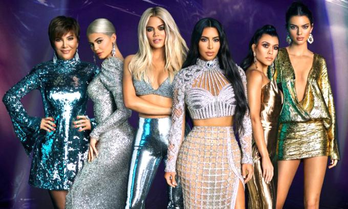 Kim Kardashian: Từ “vai phụ mờ nhạt” trong cuộc đời Paris Hilton đến nữ tỷ phú nổi tiếng thế giới